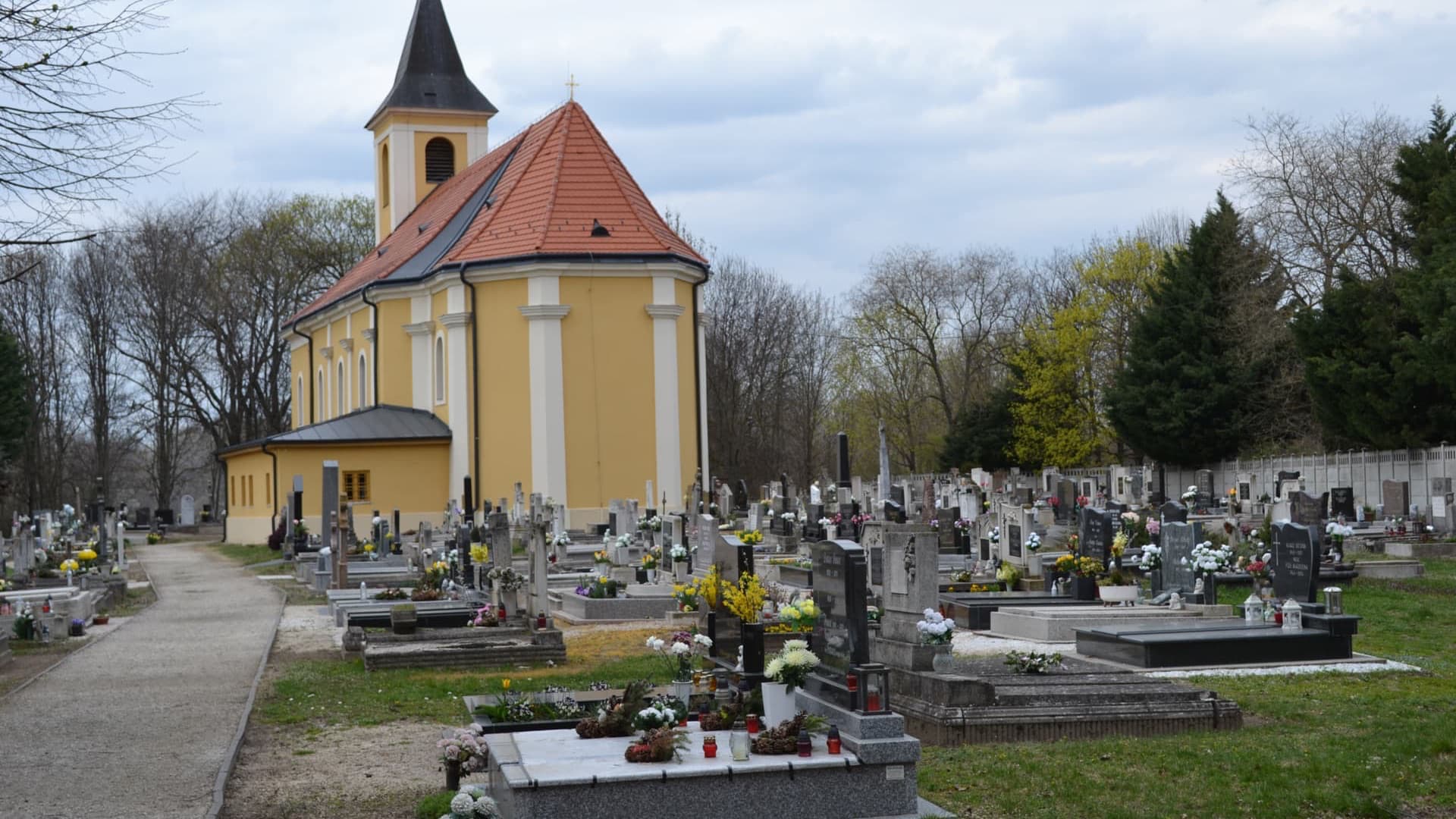 Kisbaráti Római Katolikus Templom